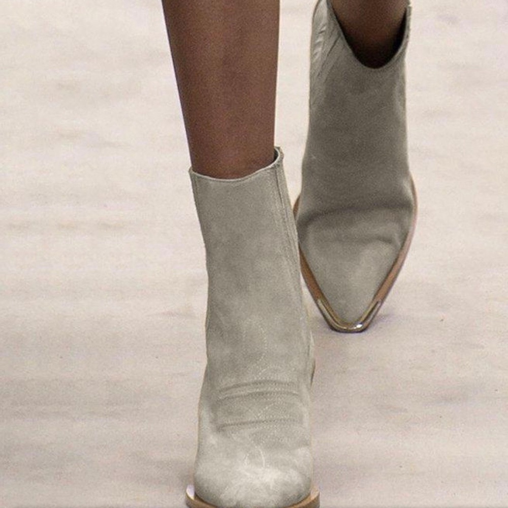 Youngtags white boots